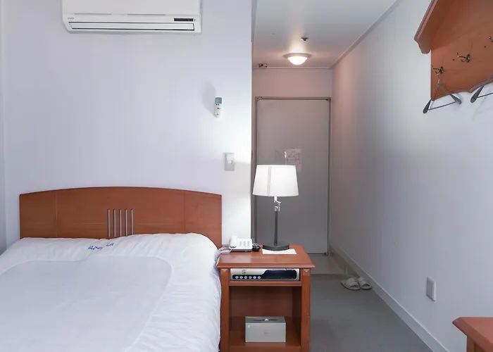 Busan Central Hotel Hotel 2*