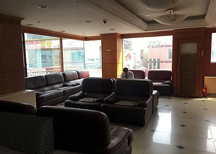 Busan Central Hotel 2*